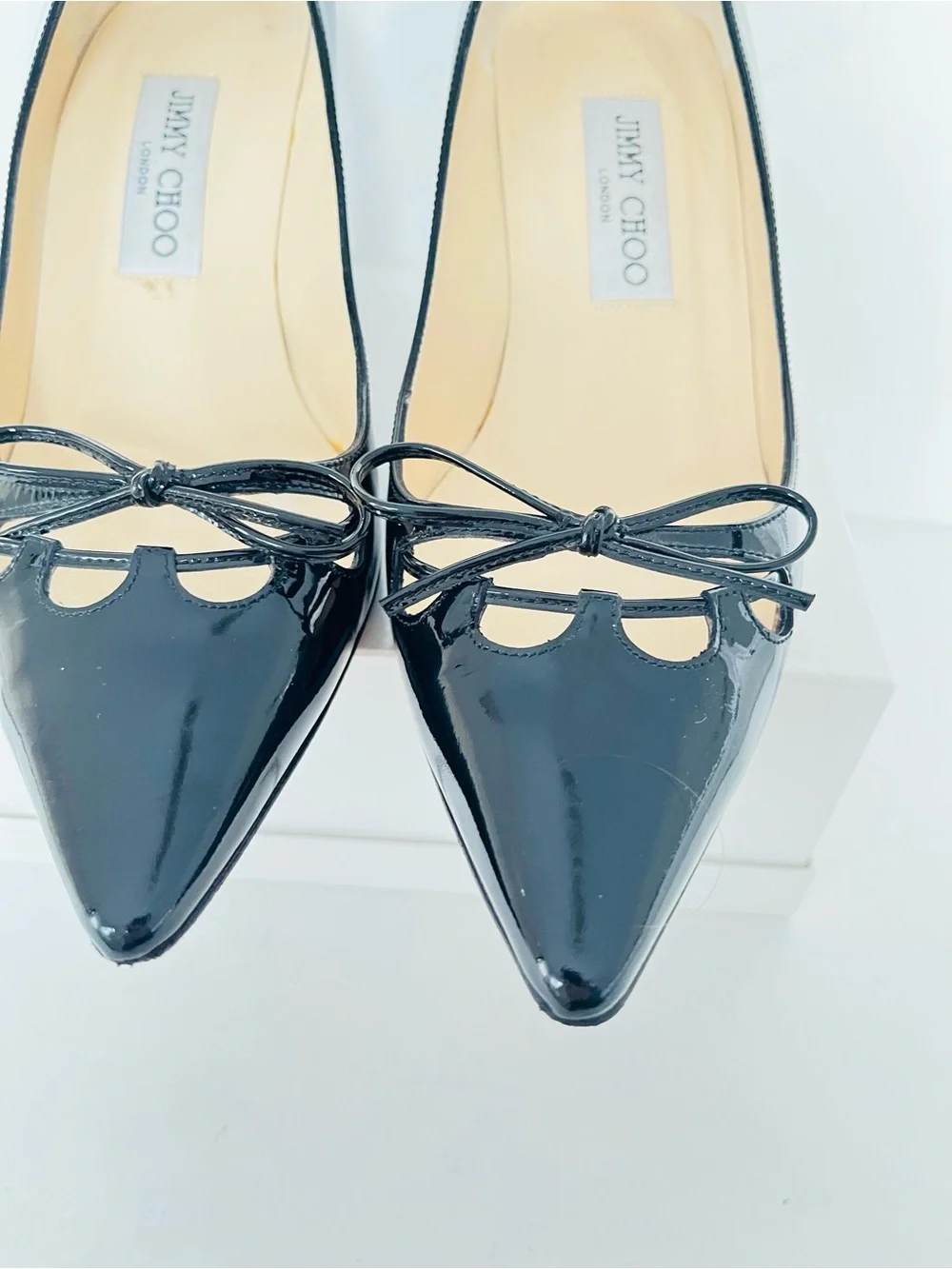 Jimmy Choo black patent leather heels with bow 38.5
